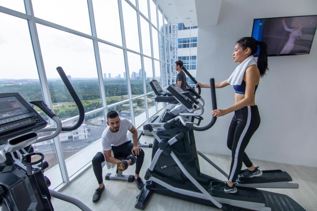 Fraser Place Puteri Harbour Nusajaya  Exterior photo Elliptical cross trainer